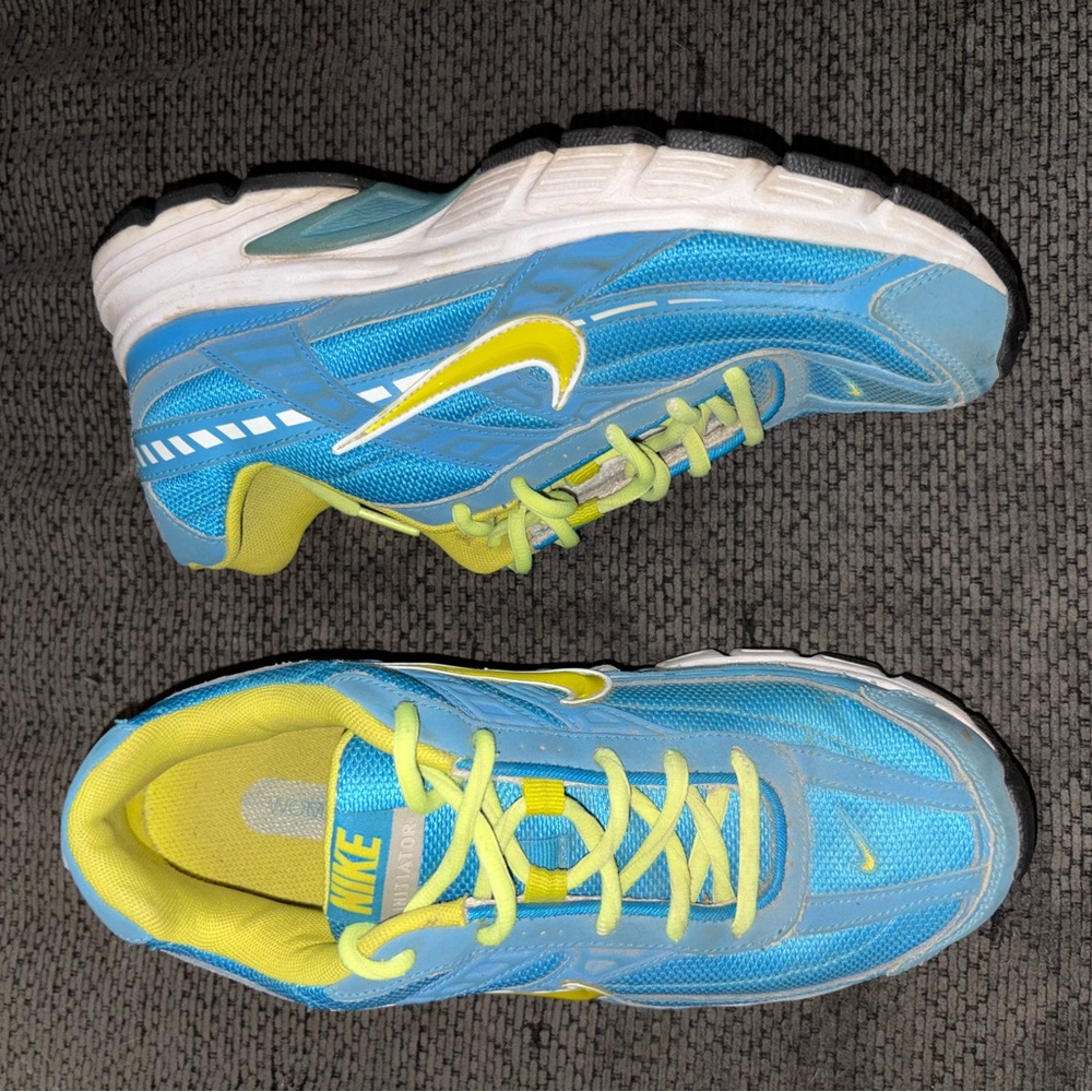 Nike women Blue & Yellow Athletic Sneakers